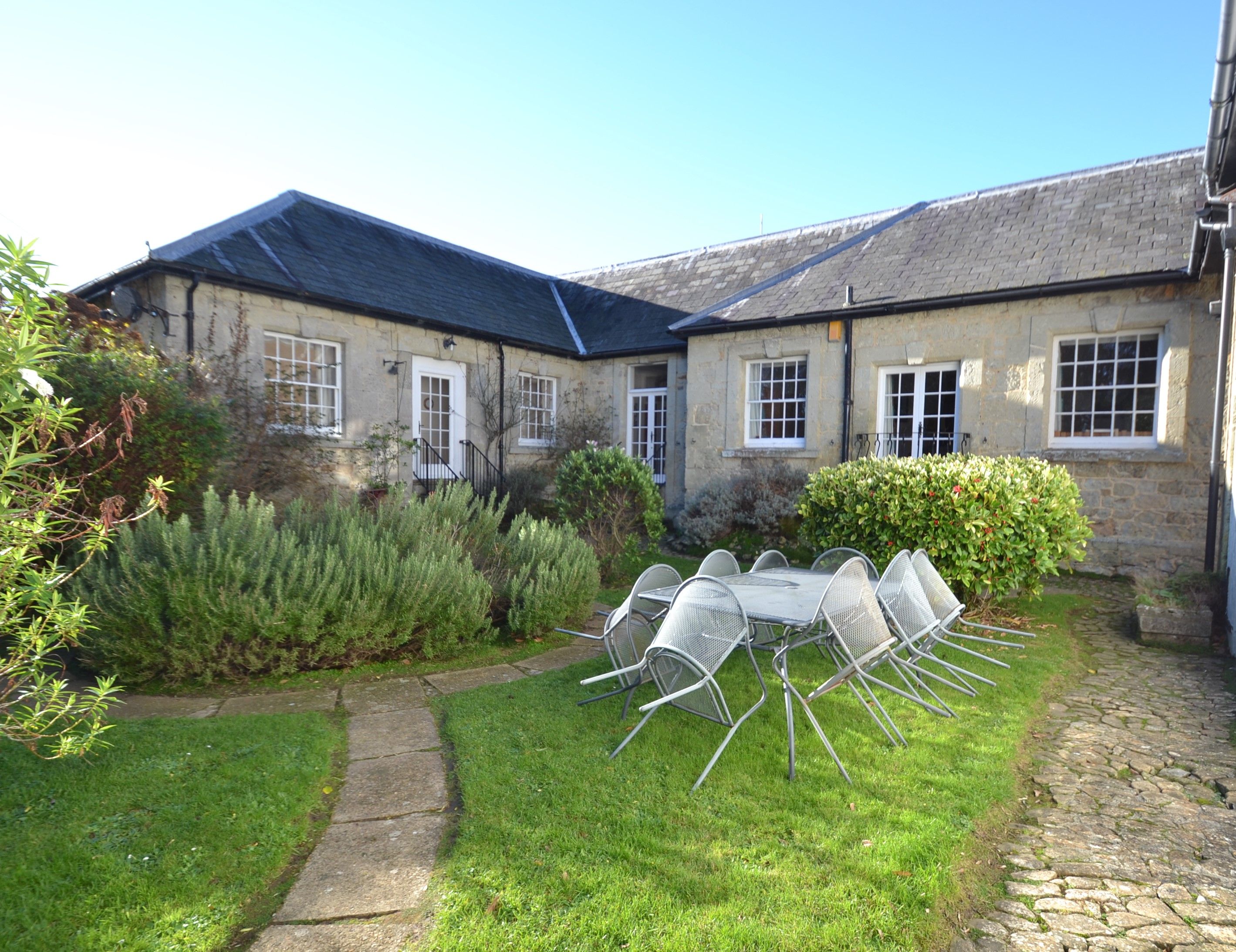 Westgate Cottage - Undercliff Drive, St Lawrence, South Wight, United Kingdom, PO38