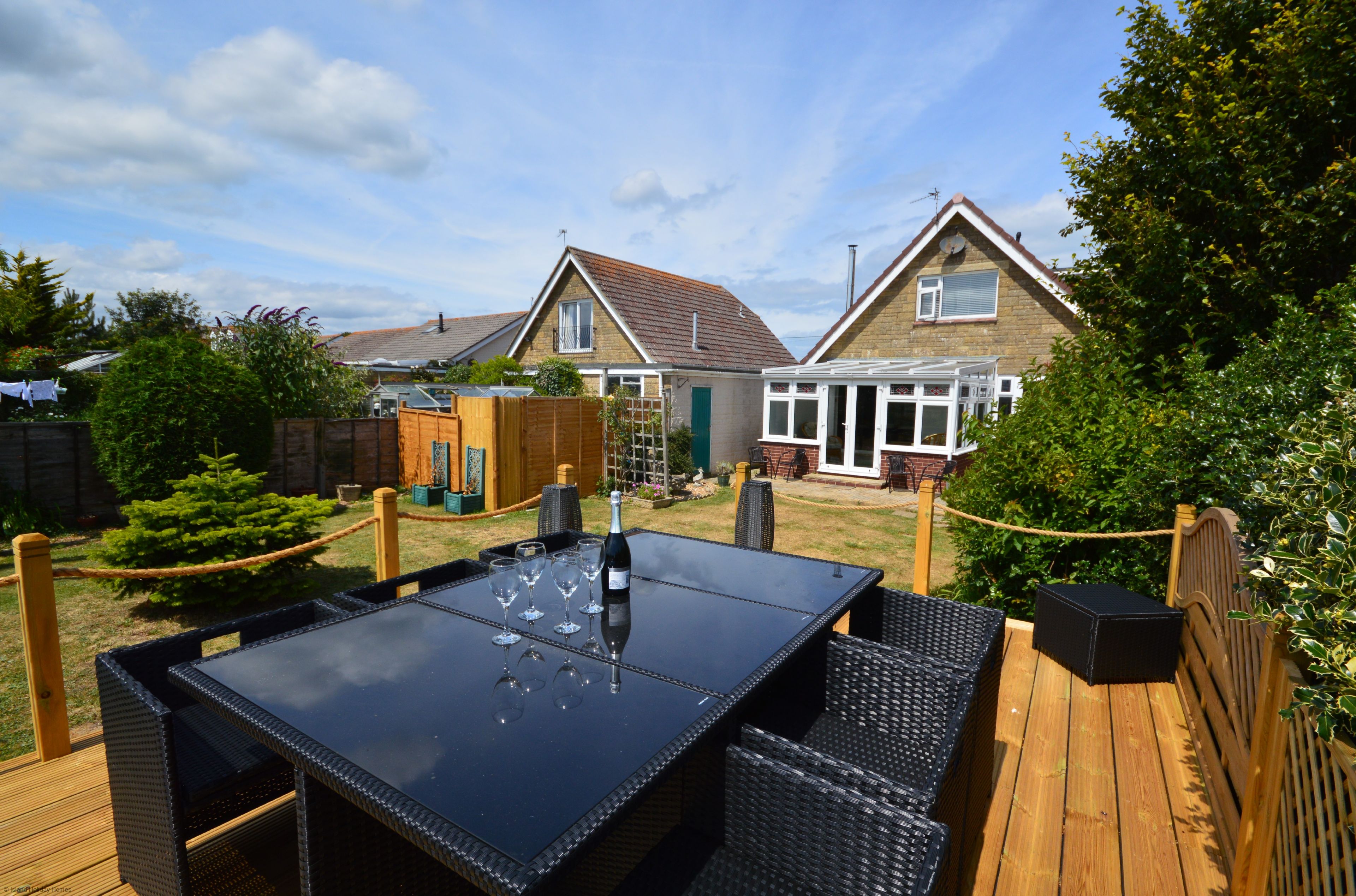 Long Ledge - 128 Howgate Road, Bembridge, East Wight, United Kingdom, PO35