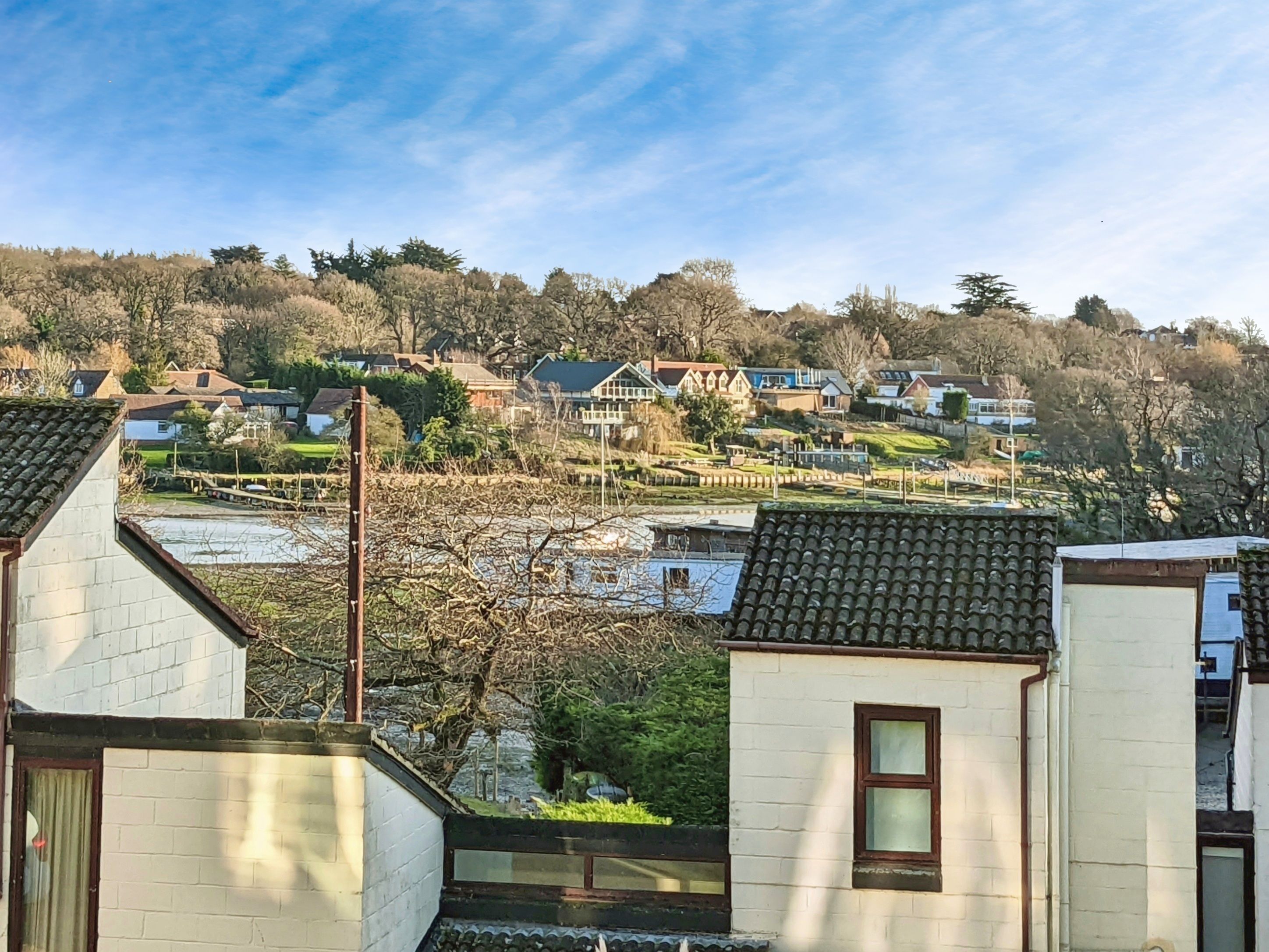 Sandown on The Creek - Creek Gardens, New Road, Wootton Bridge, North Wight, United Kingdom, PO33