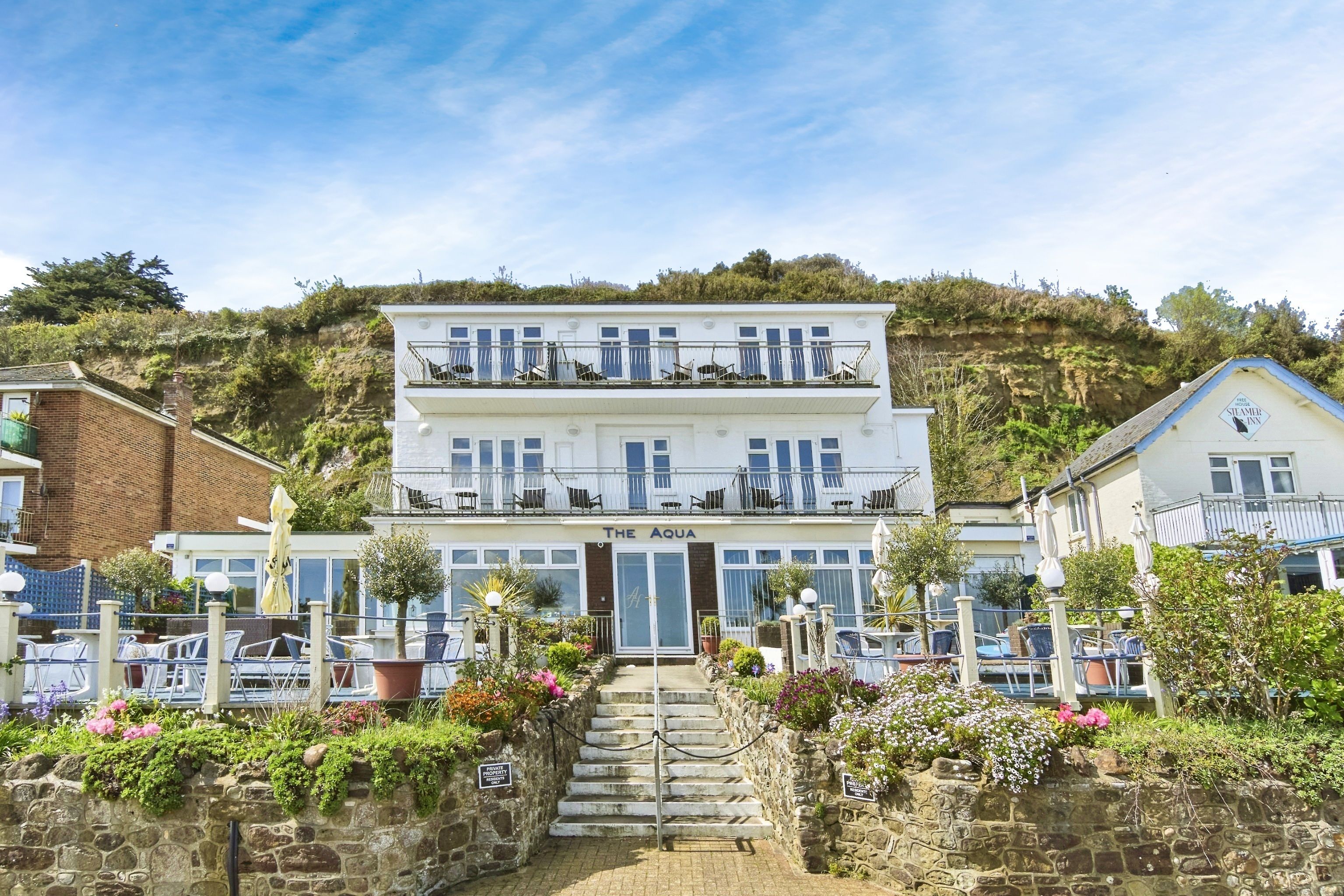 Osbourne at the Aqua - Apartment 7, 17 Esplanade, Shanklin, South Wight, United Kingdom, PO37