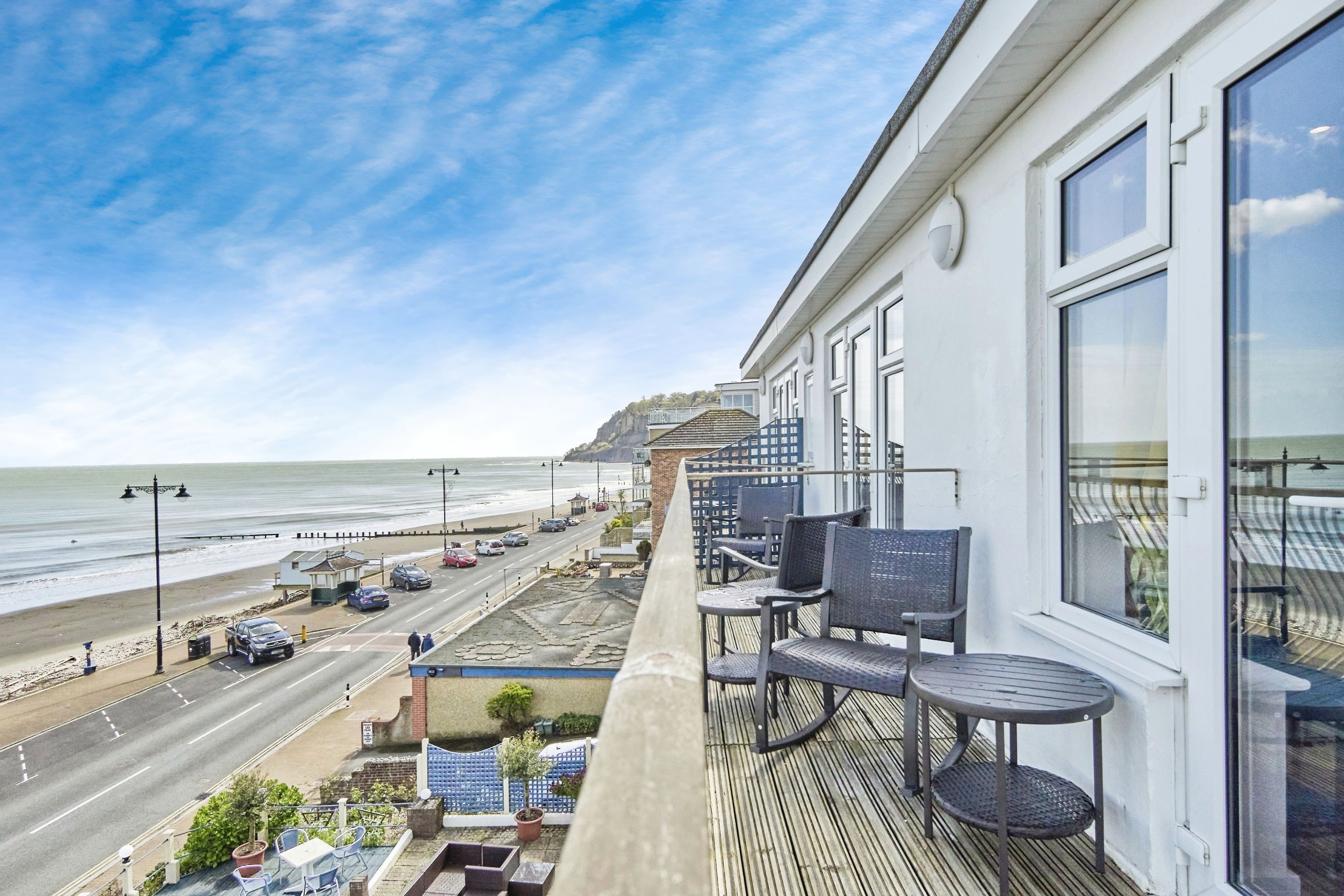 Duver at the Aqua - Apartment 4, 17 Esplanade, Shanklin, South Wight, United Kingdom, PO37