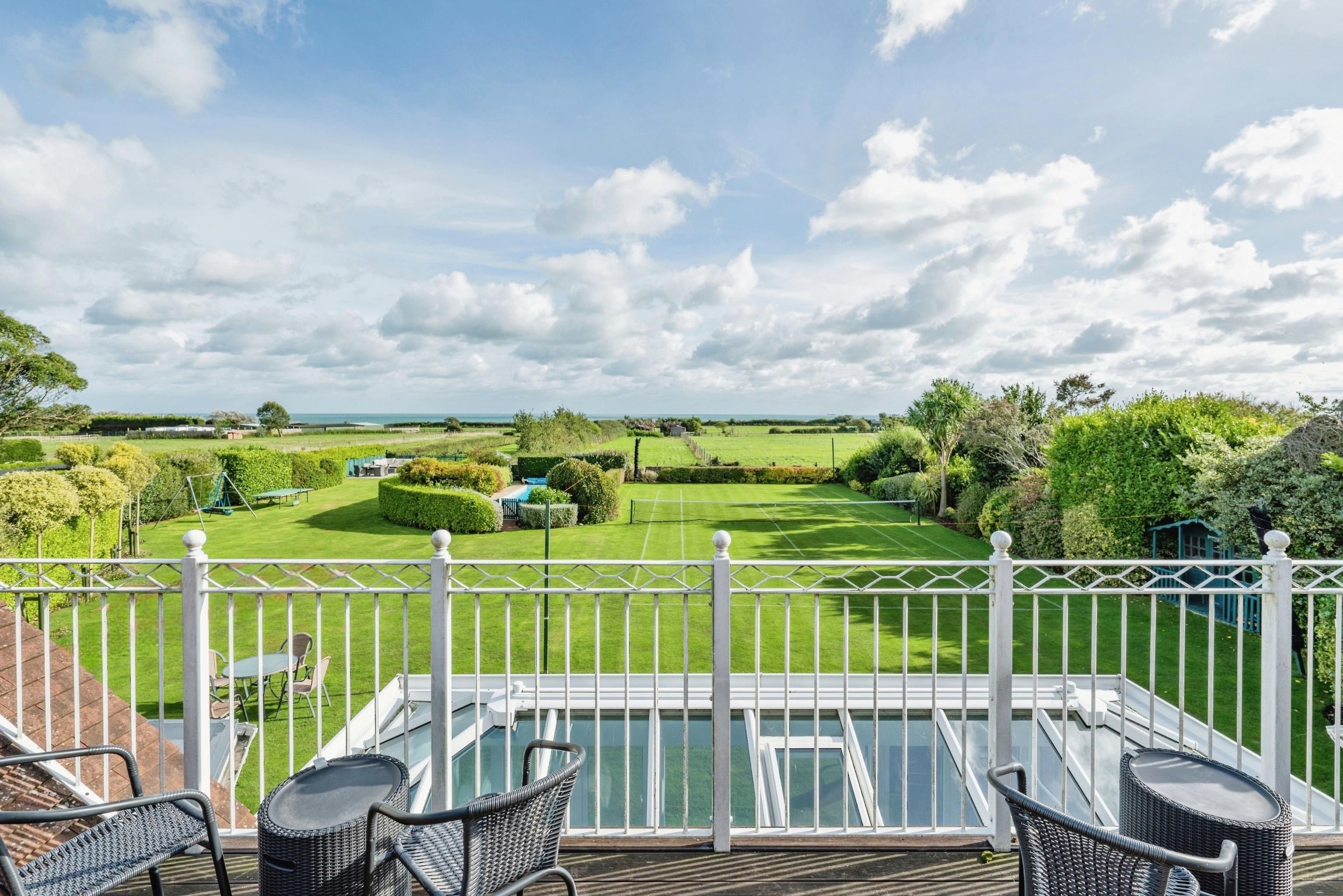 Little Forelands - Little Forelands 102 Howgate Road, Bembridge, East Wight, United Kingdom, po35