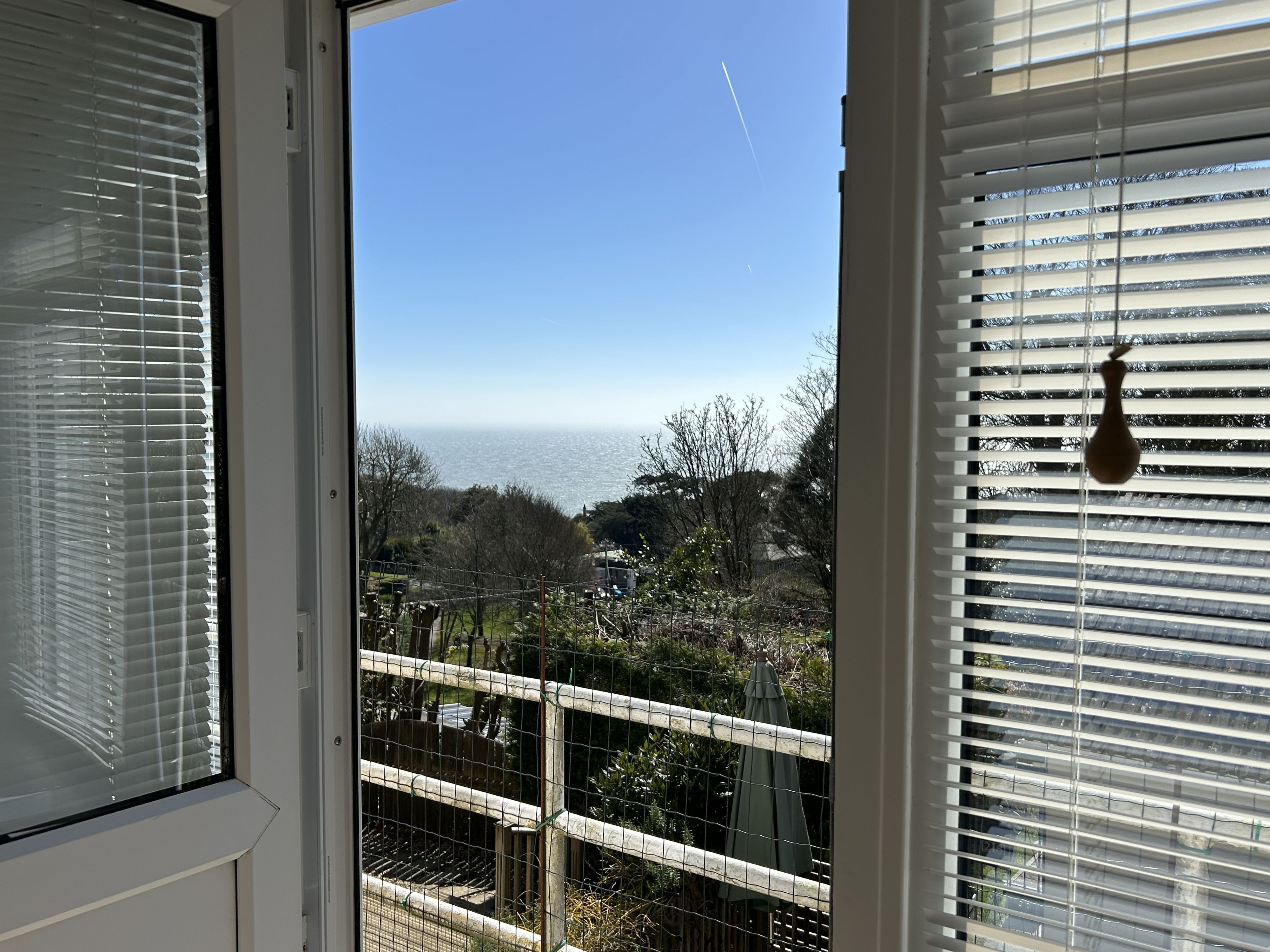 Sea Song - 22 Westcliffe Chalets Boxers Lane, Niton, South Wight, United Kingdom, PO38