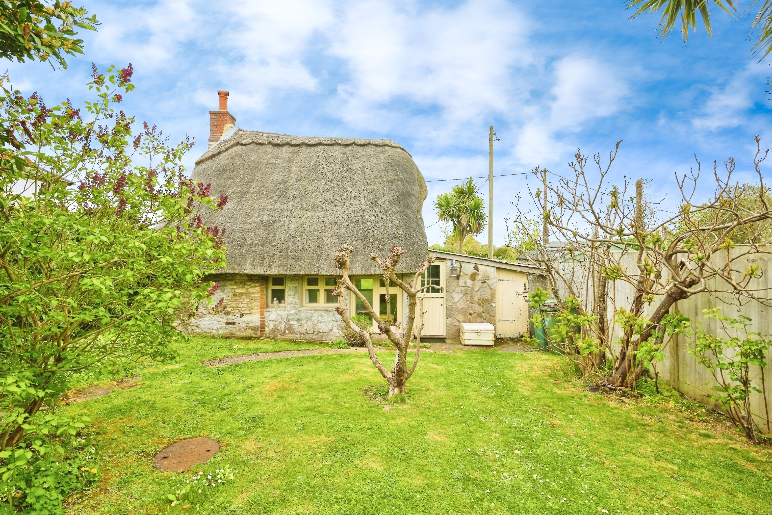 Sixpenny Cottage - 6 penny cottage Wellow Top Road, Wellow, West Wight, United Kingdom, PO41
