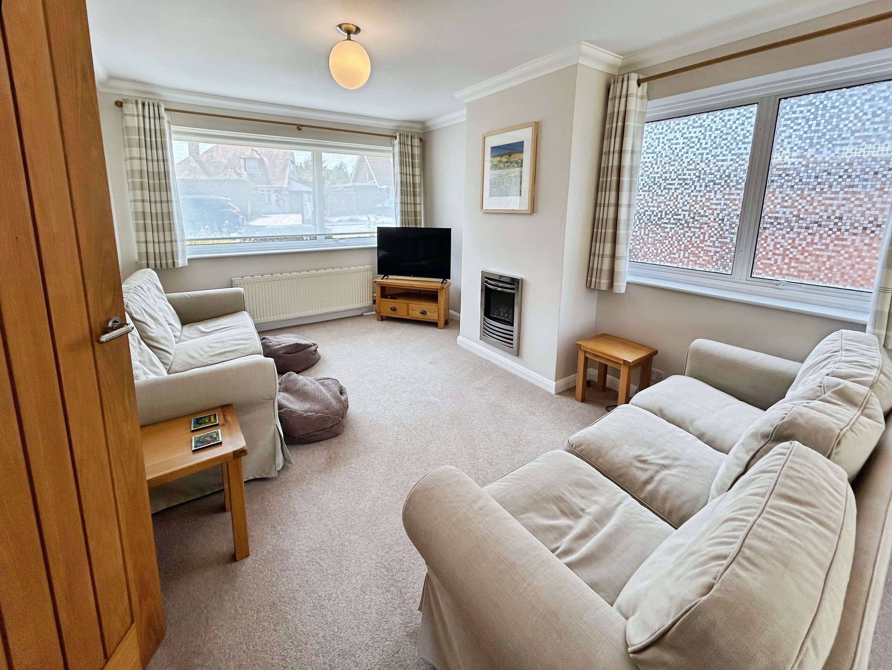 Beachfield Breeze - 17 Beachfield Road, Bembridge, East Wight, United Kingdom, PO35