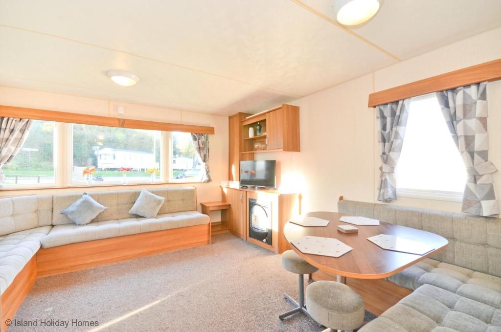 Kingsgate Lodge - No 4 Kingsgate, Lower Hyde Holiday Park, Landguard Road, Shanklin, East Wight, United Kingdom, PO37