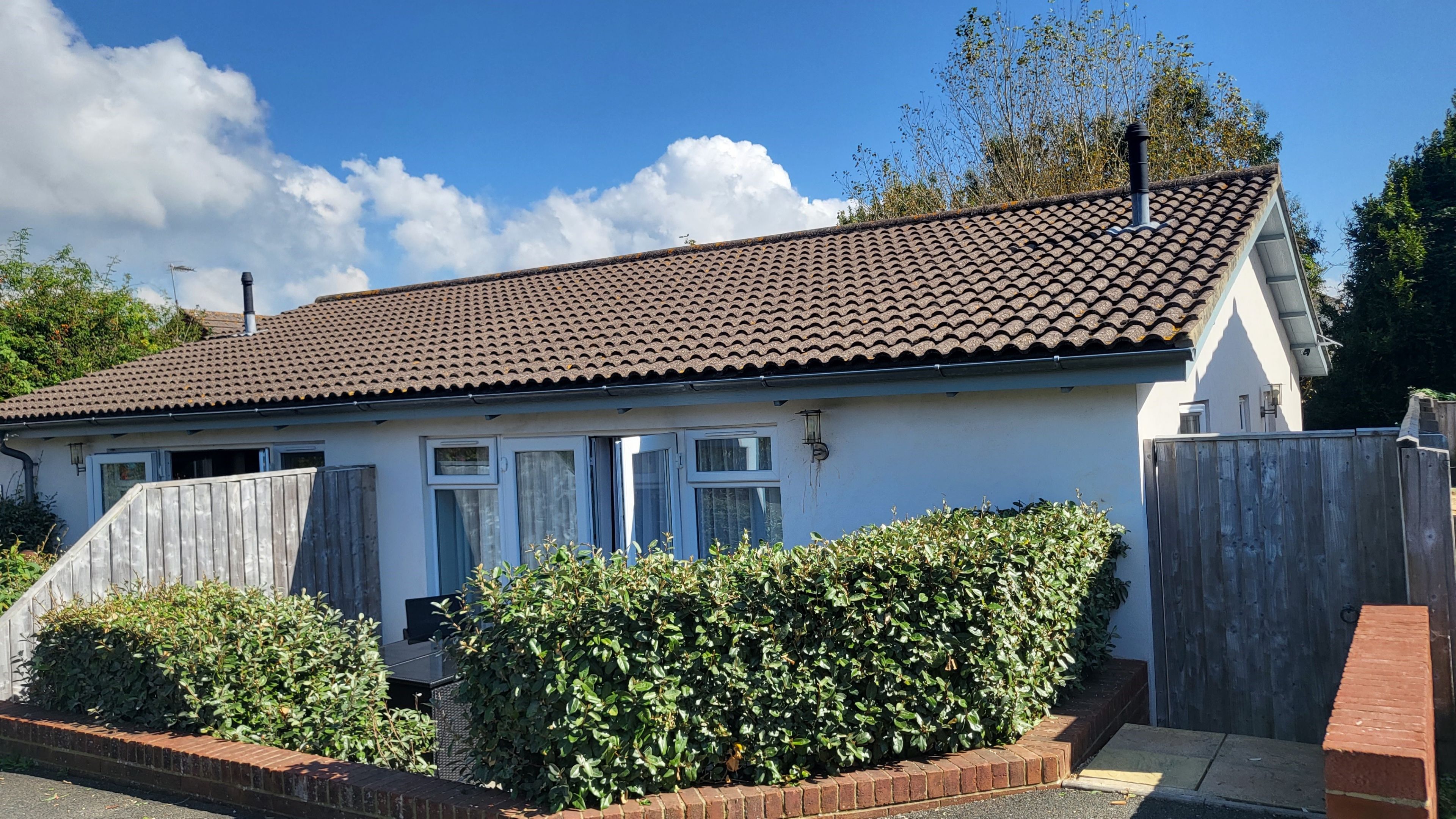 Pheasant's Nest - Cottage 7 The Bay Colwell, Fort Warden Road, Totland, Freshwater, Isle of Wight, United Kingdom, PO39